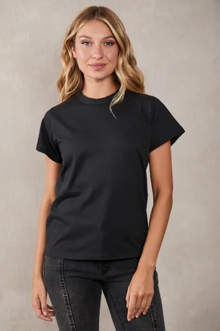 1300049 - REMERA  VITACURA - Vista 1