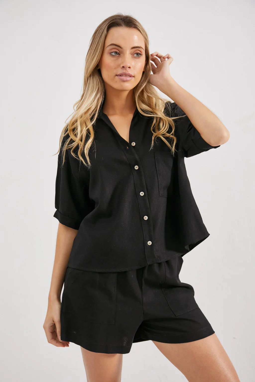 9600011 - SHORT GRACE