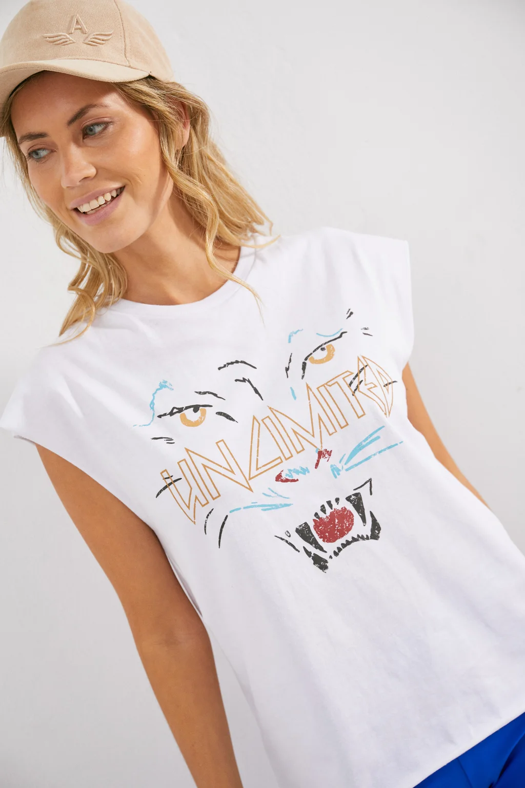 9600008 - remera felina