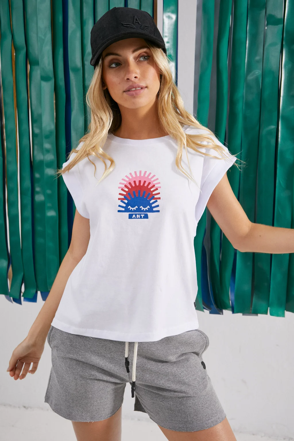 9600020 - Remera friendly