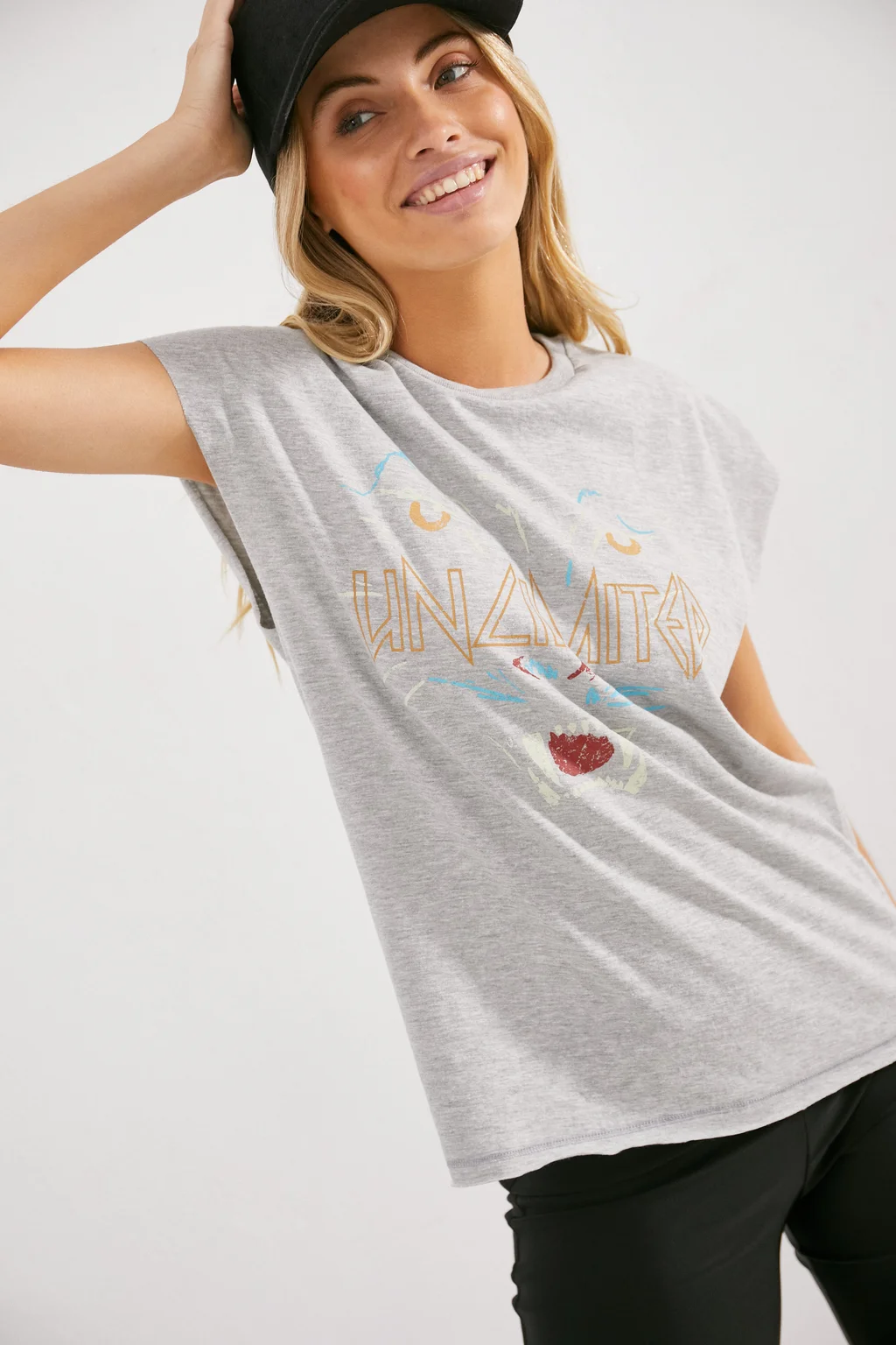 9600008 - remera felina