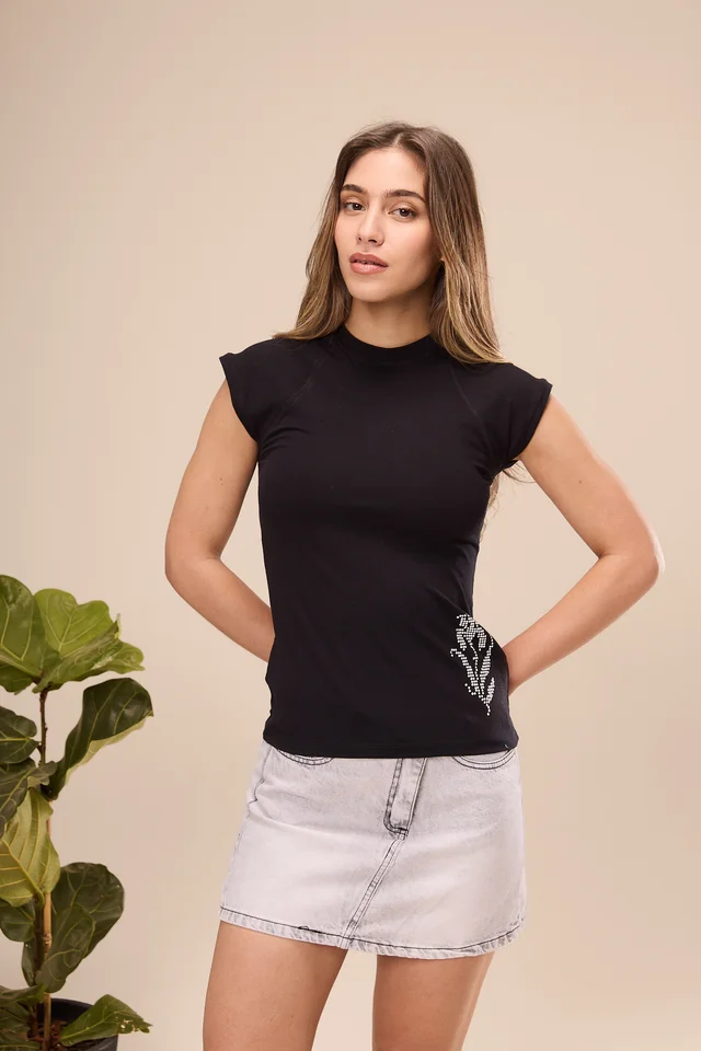 1400041 - REMERA JACINTA