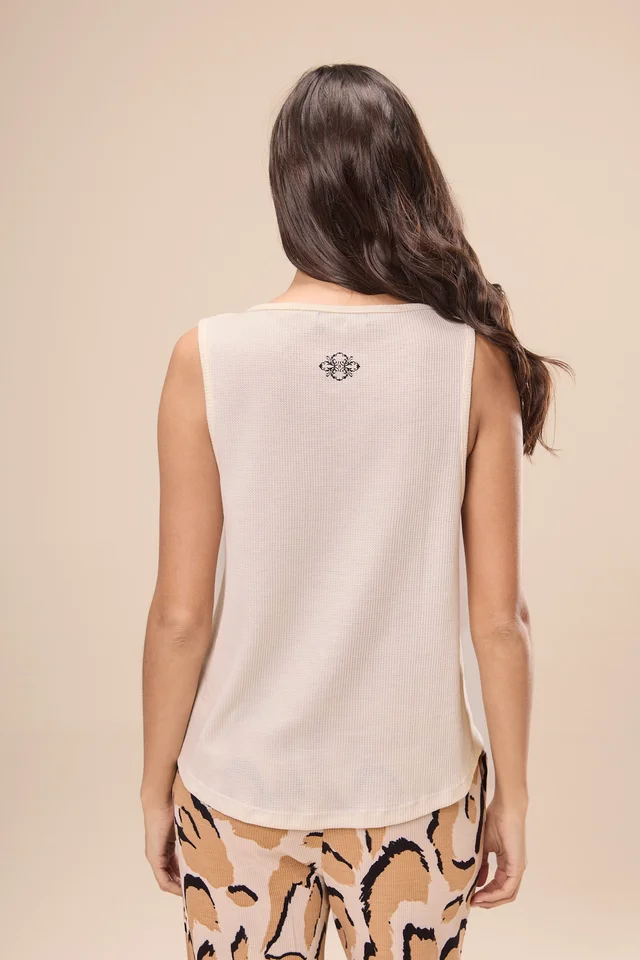 1400023 - REMERA LEILA