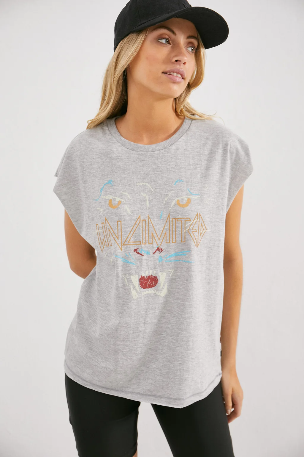 9600008 - remera felina