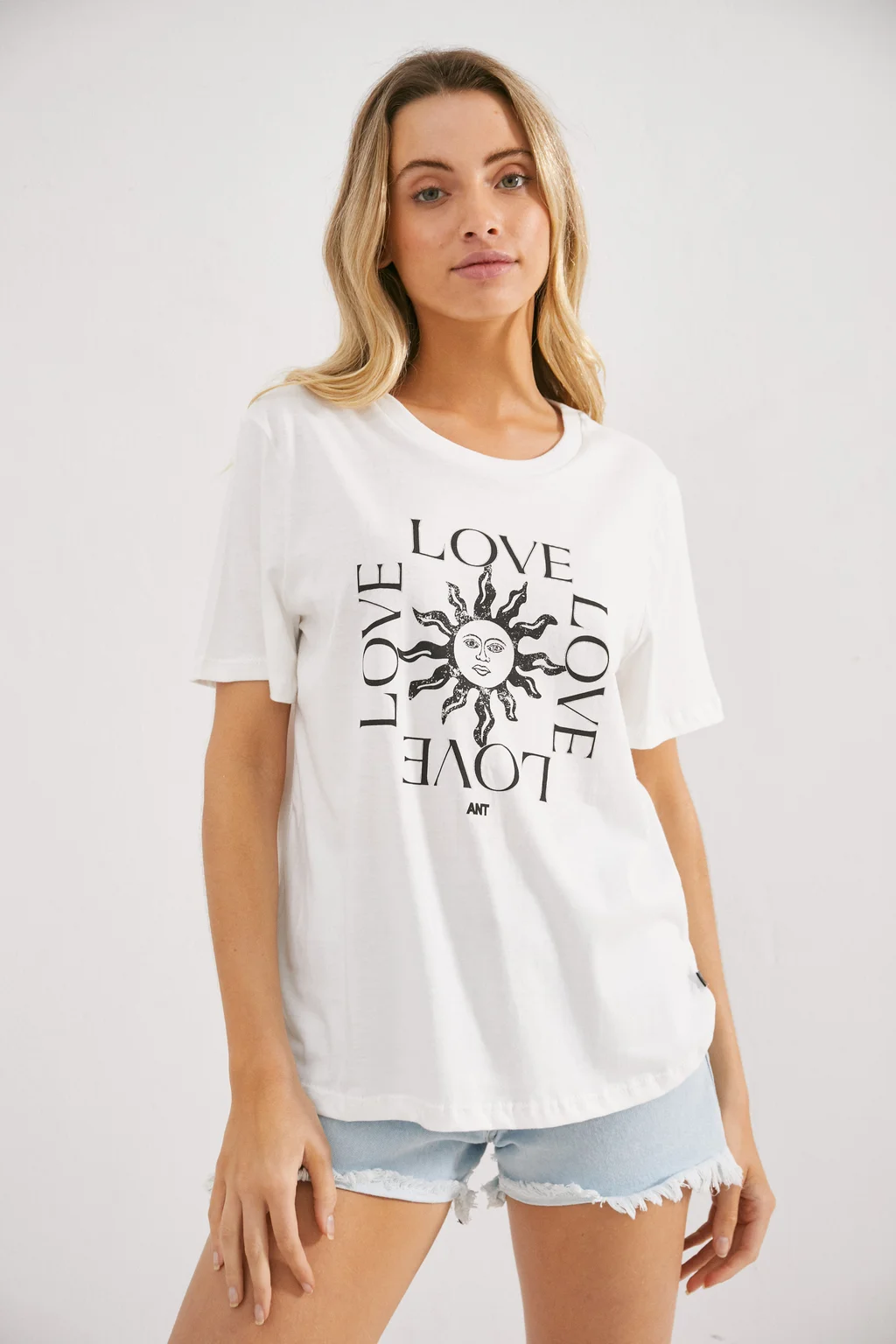 9600030 - Remera LOVE
