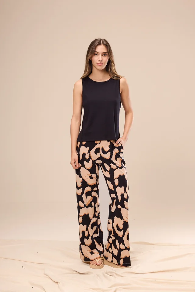 1400023 - REMERA LEILA