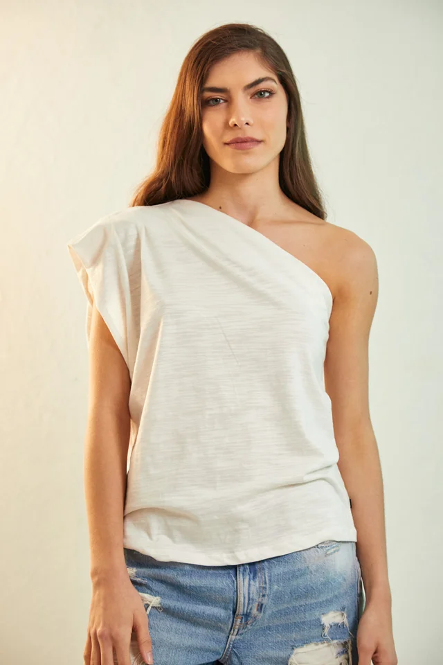 9800048 - Remera DREAM