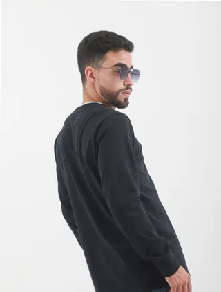 REMERA AVALANCE ESCOTE V REGULAR FIT - Vista 3