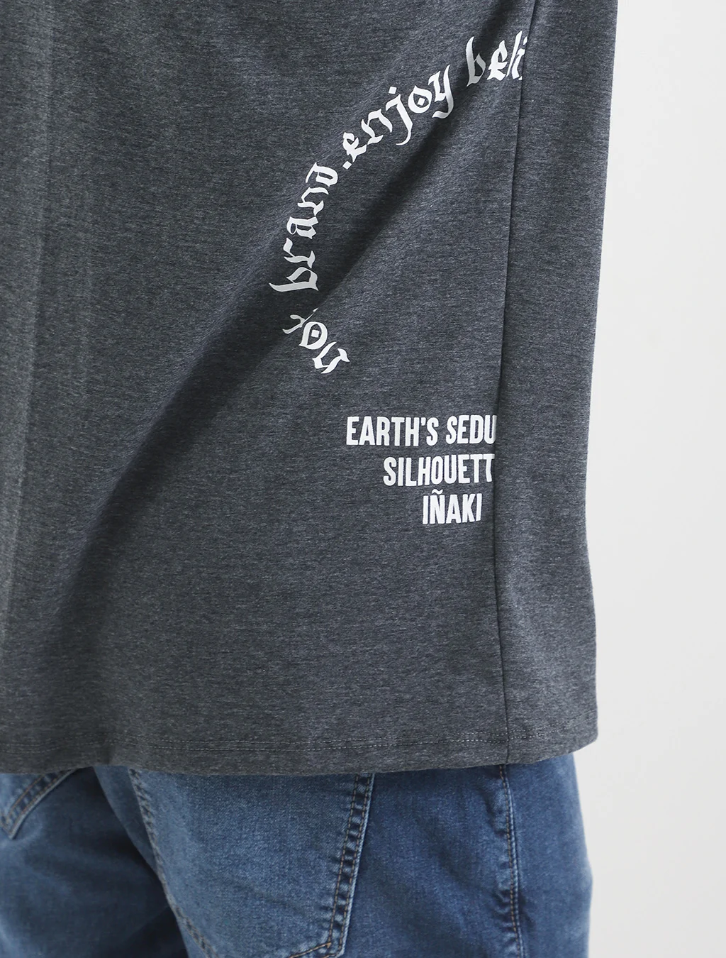 REMERA ALIEN REGULAR FIT