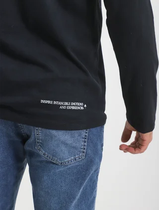 REMERA BALANCE REGULAR FIT - Vista 3