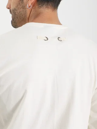 REMERA APOLOGIZE REGULAR FIT - Vista 3