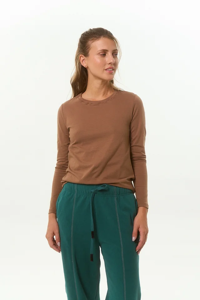 REMERA MAYA
