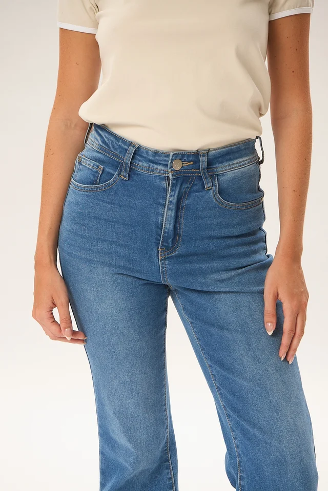 JEANS BOUTCUT TANIA