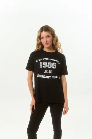 REMERA TAYLOR - Vista 5