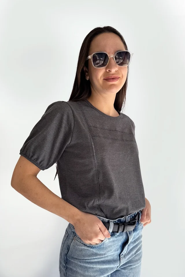REMERA MC ERICA