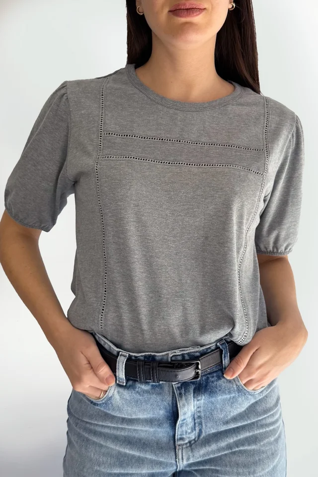 REMERA MC ERICA