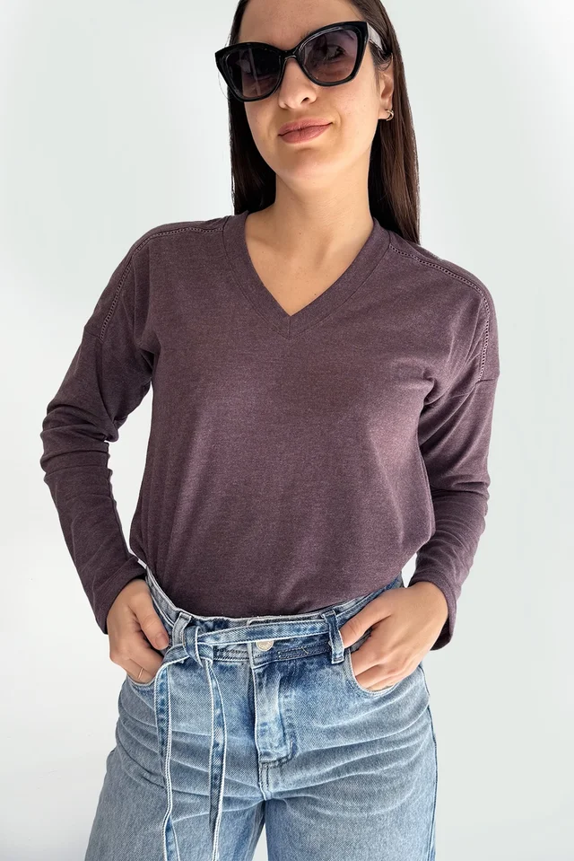 REMERA LAURA