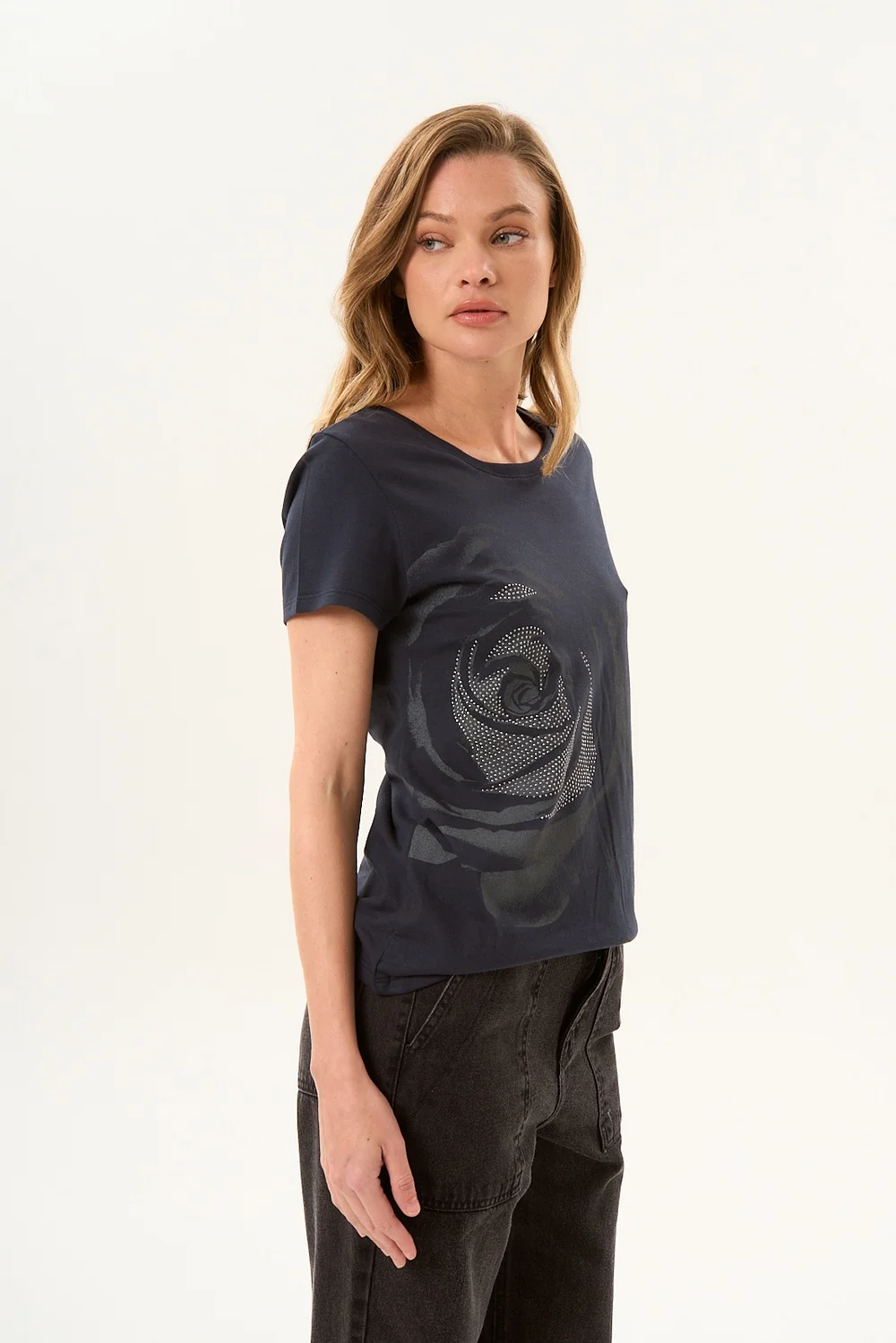REMERA DOMINIQUE