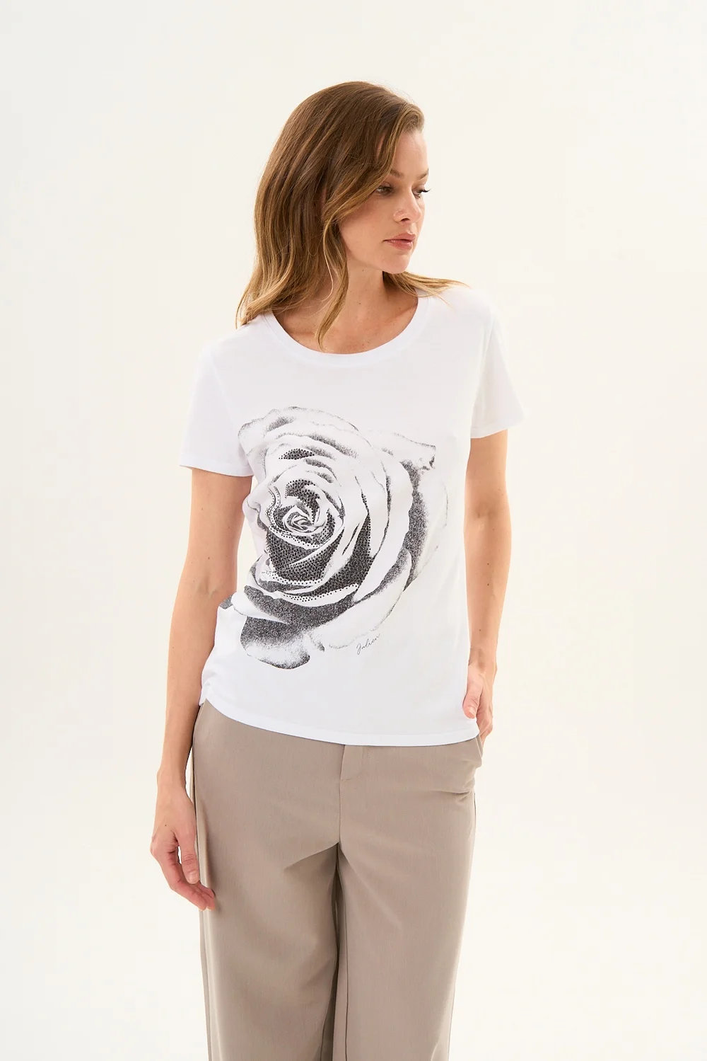 REMERA DOMINIQUE