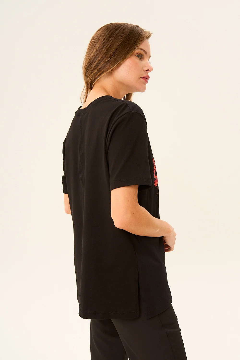 Remera Mc Akara
