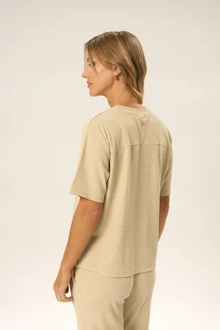 Remera Ulen - Vista 3
