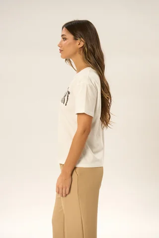 Remera Savage - Vista 3