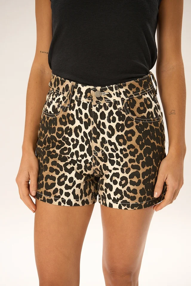 Short Saroa