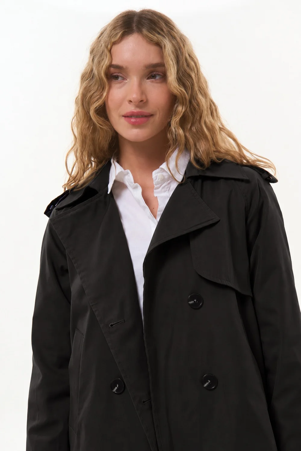 trench corto