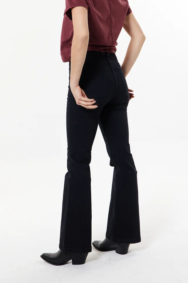 JEANS BOOTCUT GREK