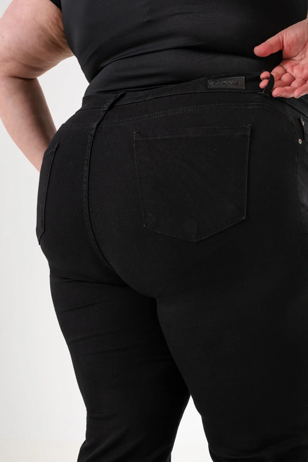 010375A - Oxford Negro Plus