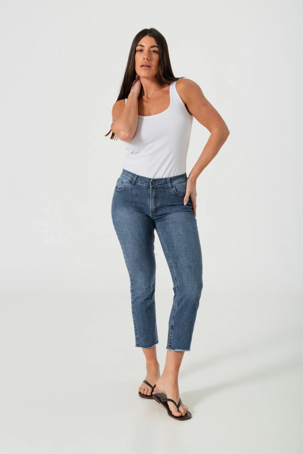 0010572 - JEANS CIGARETTE CROP DESTROYER