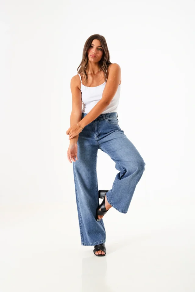 010482A - Wide Leg Jeans Plus