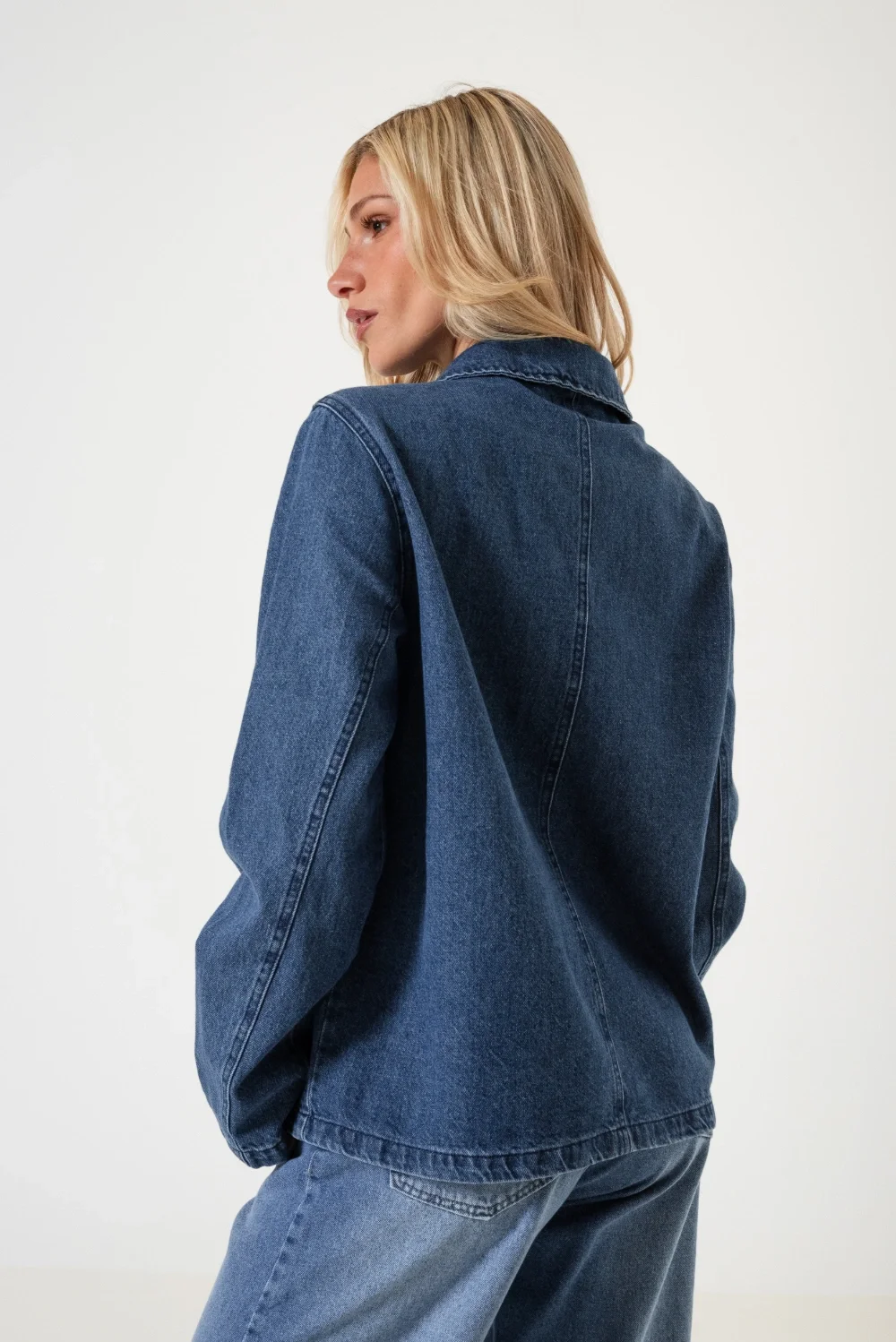 013020A - Cha-Work Wear Plus