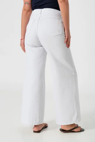 010578A - JEANS WIDE LOW BLANCO PLUS - Vista 5
