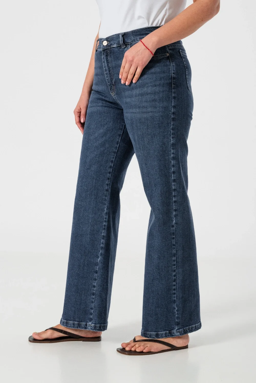 0010580 - WIDE LEG COMFORT WORN BLUE