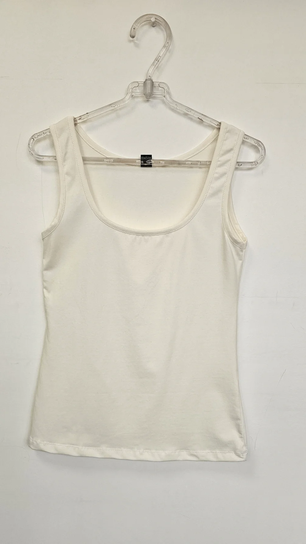 002266A - Sport Tank Plus