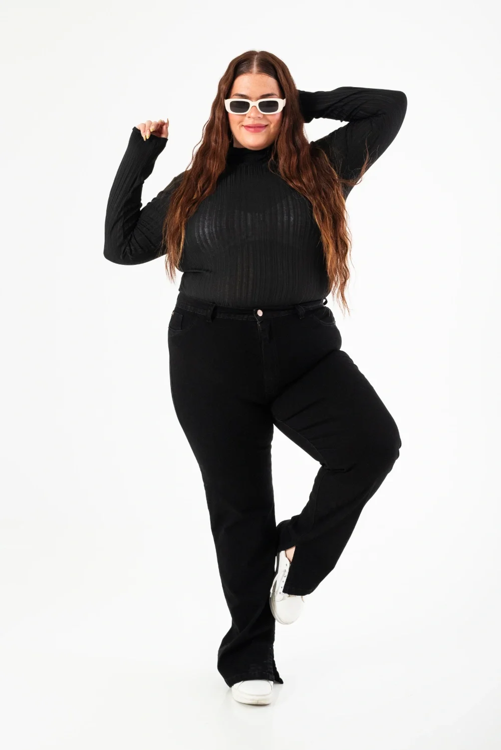 010507A - Glam Negro Plus