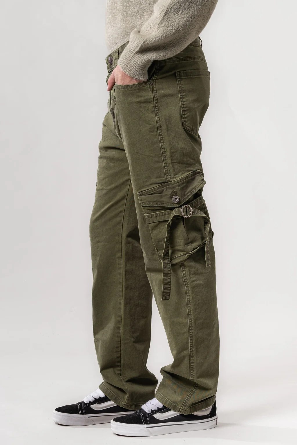 JEAN CARGO CON TIRAS