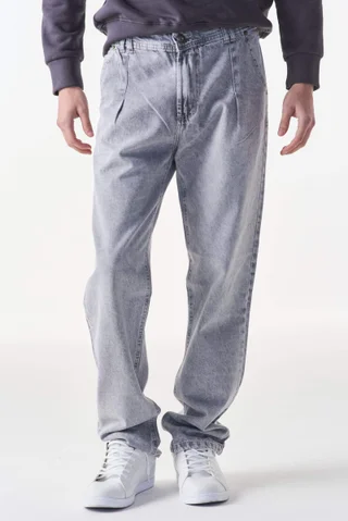 JEAN STRAIGHT CON PINZAS - Vista 2