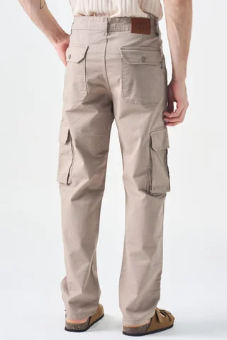 PANT. CARGO C/TAPA - Vista 4