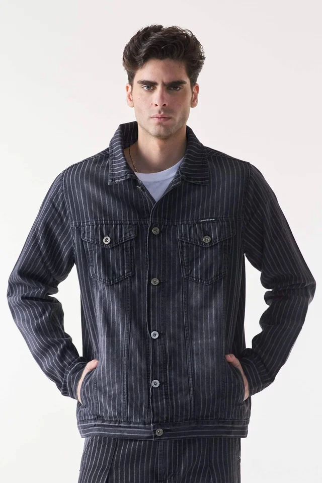 CAMPERA JEAN ESTAMPADA