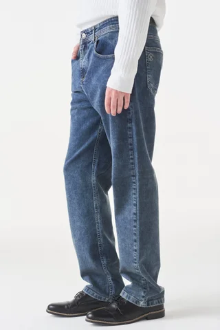 JEAN STRAIGHT CONFORT - Vista 3