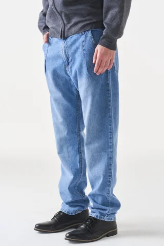 JEAN STRAIGHT CON PINZAS - Vista 3