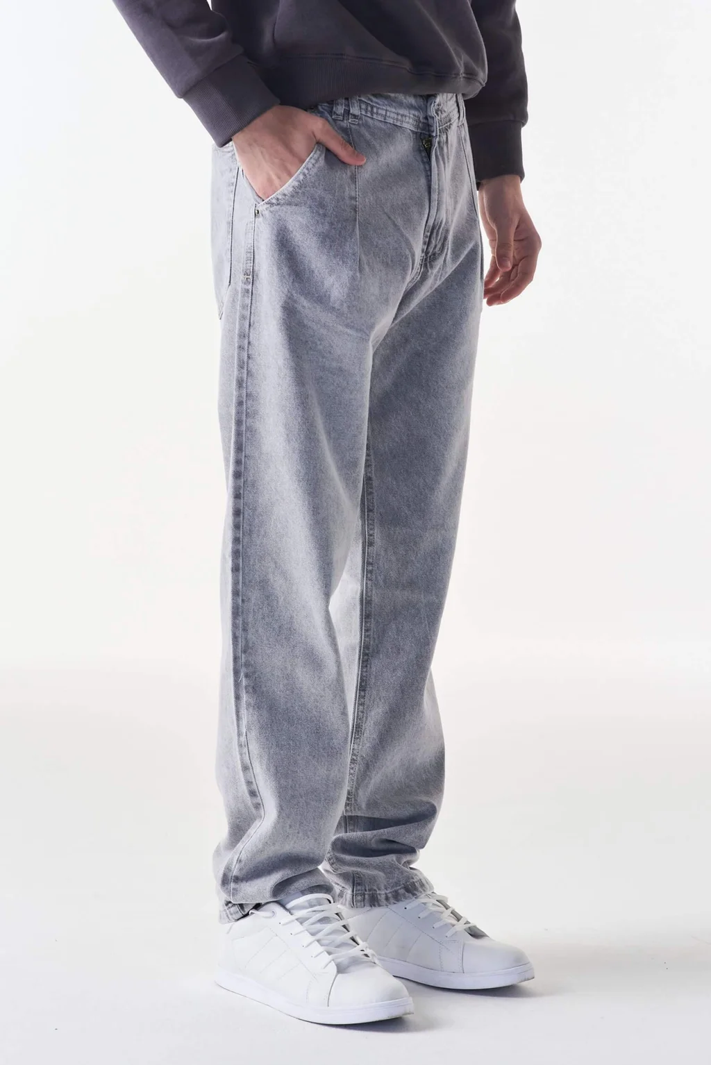 JEAN STRAIGHT CON PINZAS