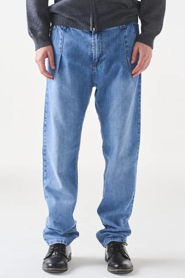 JEAN STRAIGHT CON PINZAS