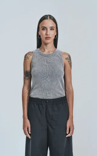 Musculosa Easy In Process [ P. Gris ] - Vista 1
