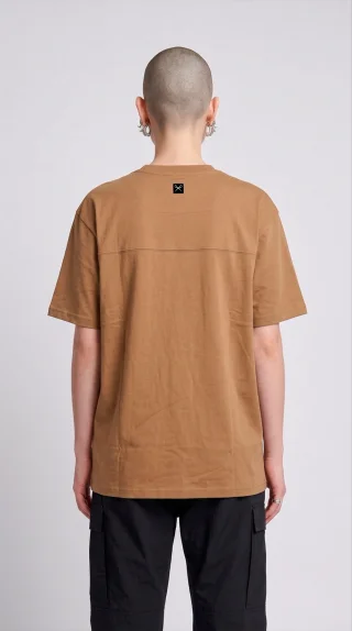 Remera B2Basic Premium [ Mocca ] - Vista 3