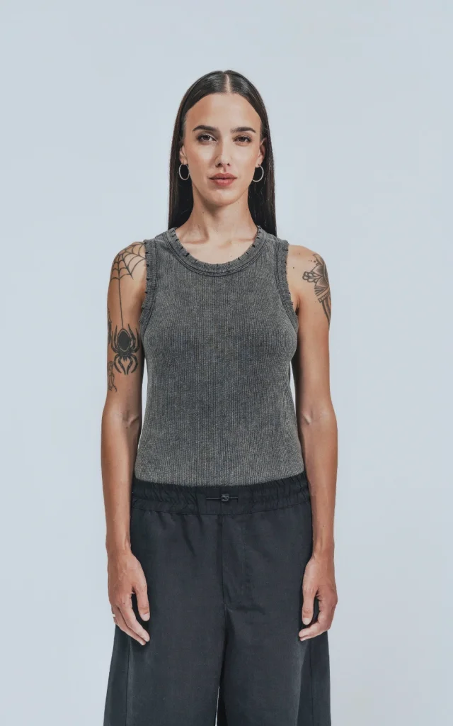 Musculosa Easy In Process [ Proceso Neg. ]