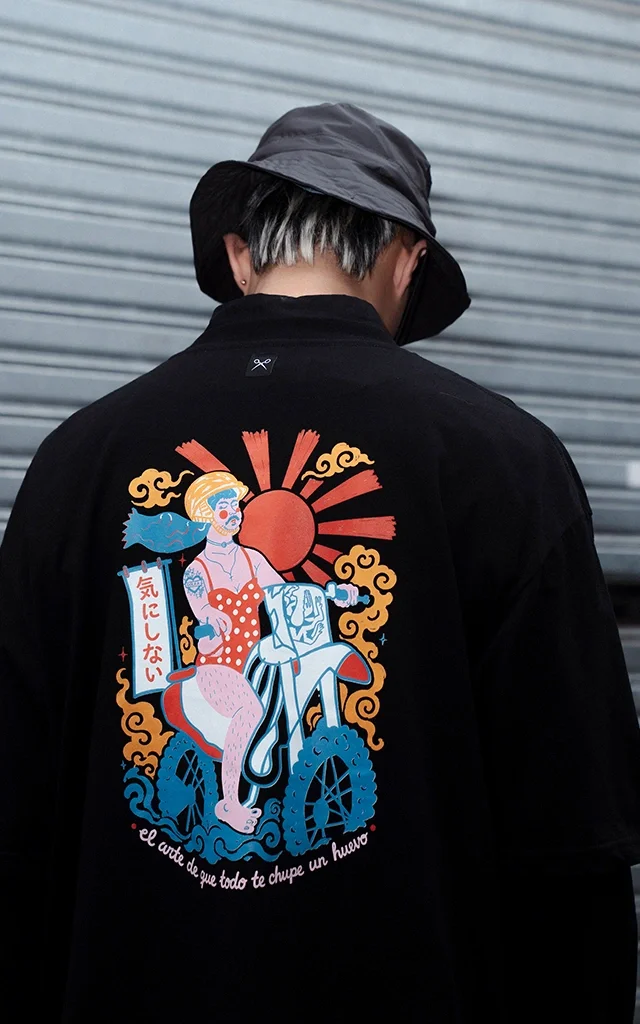 Remera Asia Queen [ Negro ]