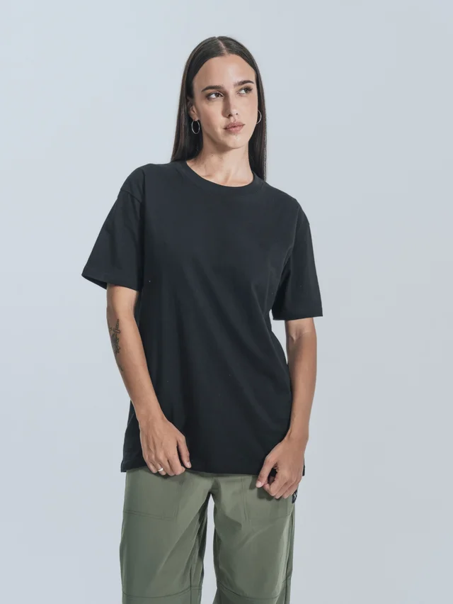 Remera B2Basic Premium [ Negro ]
